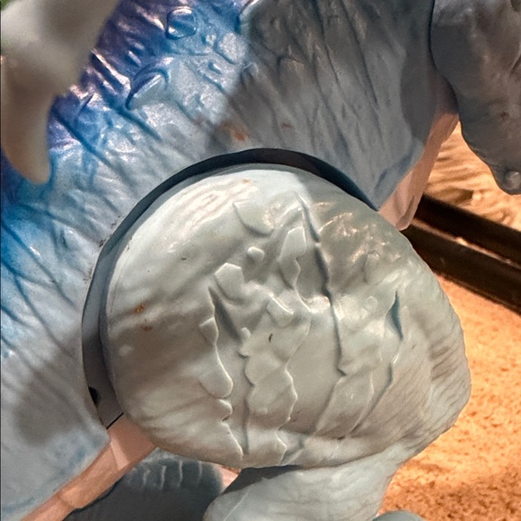 Fire & Ice Fisher-Price Eagle Talon Castle & ZuroRobo Alive Ice Blasting Dragons - Picture 8 of 14